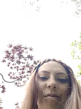 madelaine- online show from 03/07/25, 06:33