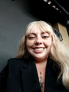 madelaine- online show from 03/19/25, 09:05