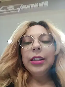 madelaine- online show from 05/03/26, 06:58