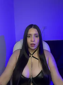 Snapshot of valentina_jonnes1 chatting on 05/01/26, 05:23 valentina jonnes1 online show from 05/01/26, 05:23