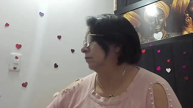 Evaaross 2345 online show from 05/12/26, 12:02