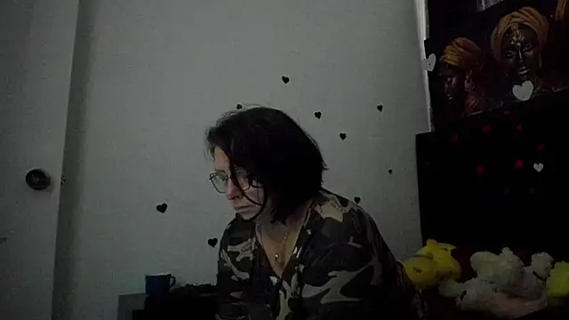 Snapshot of Evaaross_2345 chatting on 06/08/26, 12:38 Evaaross 2345 online show from 06/08/26, 12:38