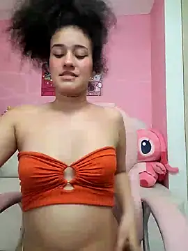 Snapshot of TwerkingAss chatting on 12/13/24, 09:24 TwerkingAss online show from 12/13/24, 09:24