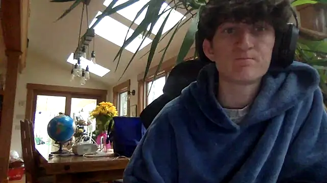 Snapshot of KittingGrappler chatting on 03/31/26, 08:53 KittingGrappler online show from 03/31/26, 08:53