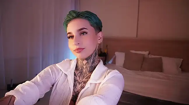 Snapshot of AliceShazaham_ chatting on 12/04/24, 05:16 AliceShazaham online show from 12/04/24, 05:16