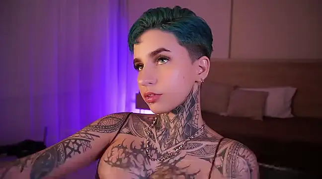 Snapshot of AliceShazaham_ chatting on 12/07/24, 05:48 AliceShazaham online show from 12/07/24, 05:48