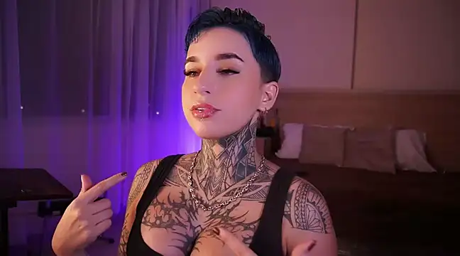 Snapshot of AliceShazaham_ chatting on 12/08/24, 07:47 AliceShazaham online show from 12/08/24, 07:47