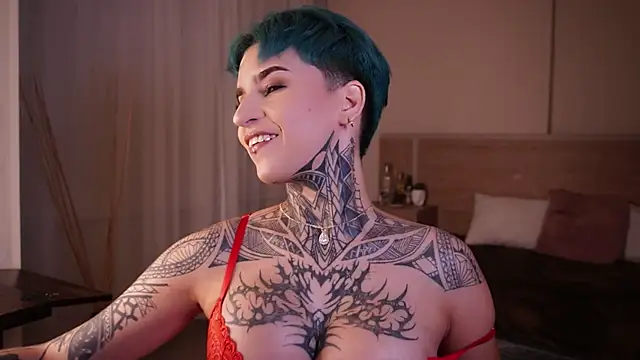 Snapshot of AliceShazaham_ chatting on 02/08/25, 06:12 AliceShazaham online show from 02/08/25, 06:12