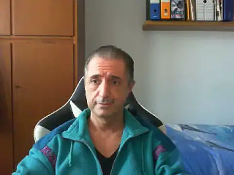 Snapshot of lliuk70mi chatting on 12/11/24, 02:44 lliuk70mi online show from 12/11/24, 02:44