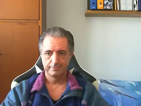Snapshot of lliuk70mi chatting on 02/02/25, 01:41 lliuk70mi online show from 02/02/25, 01:41