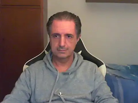 Snapshot of lliuk70mi chatting on 02/22/25, 04:19 lliuk70mi online show from 02/22/25, 04:19