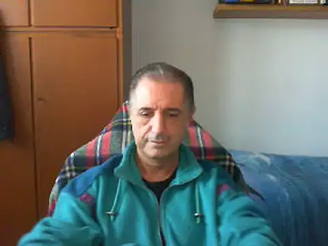 Snapshot of lliuk70mi chatting on 11/27/25, 02:41 lliuk70mi online show from 11/27/25, 02:41