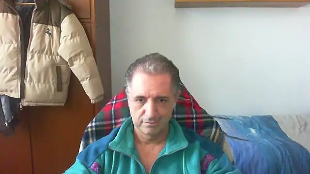 Snapshot of lliuk70mi chatting on 03/30/26, 01:23 lliuk70mi online show from 03/30/26, 01:23