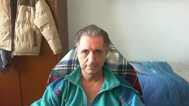 Snapshot of lliuk70mi chatting on 04/02/26, 01:20 lliuk70mi online show from 04/02/26, 01:20