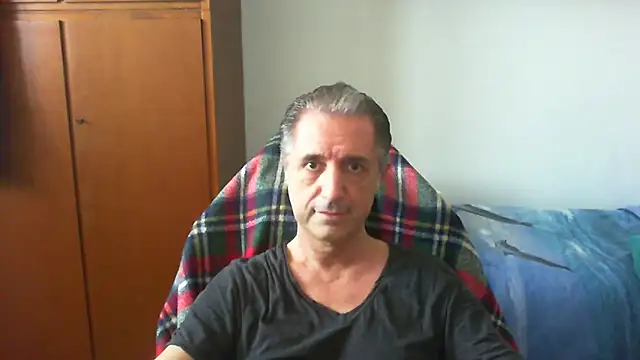 Snapshot of lliuk70mi chatting on 04/08/26, 03:12 lliuk70mi online show from 04/08/26, 03:12