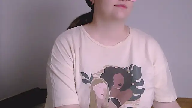 Snapshot of ChubbyMaia chatting on 06/21/26, 06:43 ChubbyMaia online show from 06/21/26, 06:43