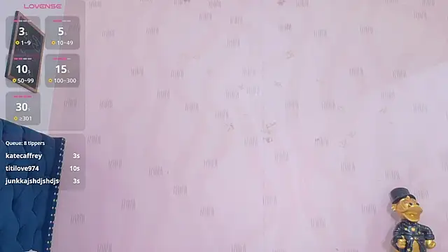 Snapshot of littleebonymommy chatting on 01/15/26, 07:57 littleebonymommy online show from 01/15/26, 07:57