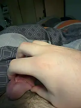 Snapshot of Gartengolem chatting on 02/17/25, 06:04 Gartengolem online show from 02/17/25, 06:04