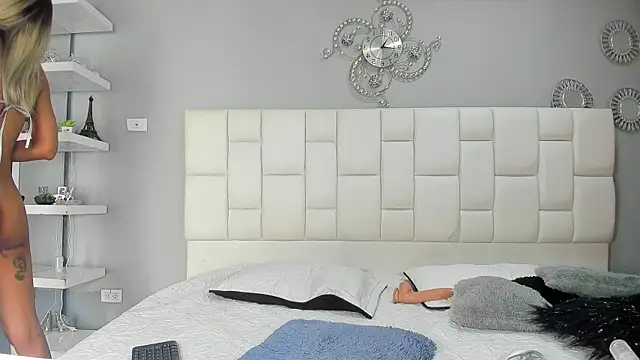 Snapshot of AlessaEcheverri chatting on 01/29/25, 04:41 AlessaEcheverri online show from 01/29/25, 04:41