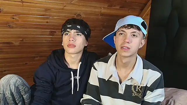 Snapshot of Justyn_Ross chatting on 10/26/25, 04:51 Justyn Ross online show from 10/26/25, 04:51