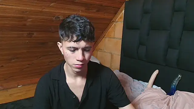 Snapshot of Justyn_Ross chatting on 10/29/25, 04:26 Justyn Ross online show from 10/29/25, 04:26