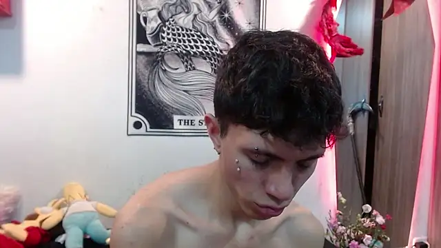 Snapshot of Justyn_Ross chatting on 12/13/25, 11:54 Justyn Ross online show from 12/13/25, 11:54