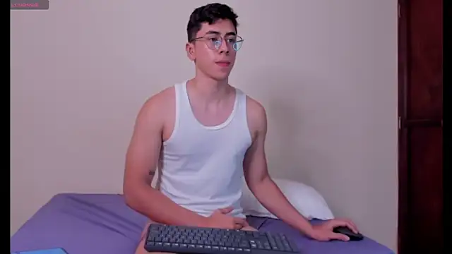 Snapshot of Alexx_oconnor chatting on 12/29/24, 05:54 Alexx oconnor online show from 12/29/24, 05:54