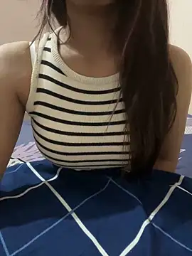 Snapshot of _riyaahahaha_ chatting on 01/05/25, 08:21 riyaahahaha online show from 01/05/25, 08:21