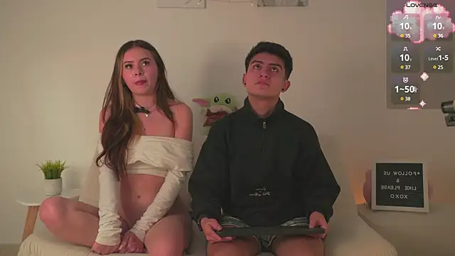 Snapshot of tommy_and_sophie chatting on 01/31/25, 07:39 tommy and sophie online show from 01/31/25, 07:39