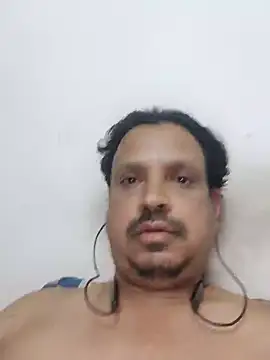 Snapshot of Raj1043 chatting on 01/04/25, 08:48 Raj1043 online show from 01/04/25, 08:48