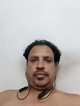 Snapshot of Raj1043 chatting on 01/08/25, 08:18 Raj1043 online show from 01/08/25, 08:18