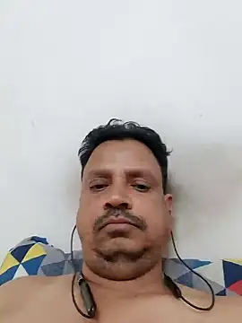 Snapshot of Raj1043 chatting on 02/11/25, 09:09 Raj1043 online show from 02/11/25, 09:09