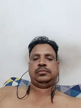 Snapshot of Raj1043 chatting on 02/13/25, 06:38 Raj1043 online show from 02/13/25, 06:38