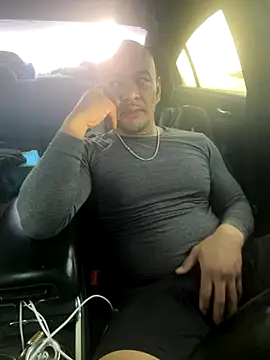 EatMyCake831 online show from 11/27/25, 04:09