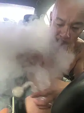 Snapshot of EatMyCake831 chatting on 02/14/26, 08:05 EatMyCake831 online show from 02/14/26, 08:05