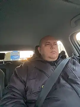 Snapshot of BigromeoXX chatting on 11/12/25, 06:47 BigromeoXX online show from 11/12/25, 06:47