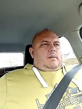 Snapshot of BigromeoXX chatting on 11/16/25, 10:54 BigromeoXX online show from 11/16/25, 10:54