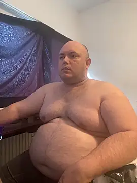 Snapshot of BigromeoXX chatting on 03/30/26, 04:19 BigromeoXX online show from 03/30/26, 04:19