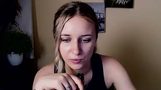 Snapshot of _Nicole_new chatting on 06/07/26, 10:30 Nicole new online show from 06/07/26, 10:30