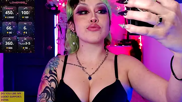 Snapshot of rosse_ivy chatting on 01/15/25, 05:26 rosse ivy online show from 01/15/25, 05:26