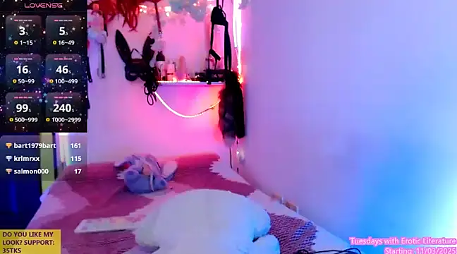 Snapshot of rosse_ivy chatting on 03/08/25, 06:37 rosse ivy online show from 03/08/25, 06:37