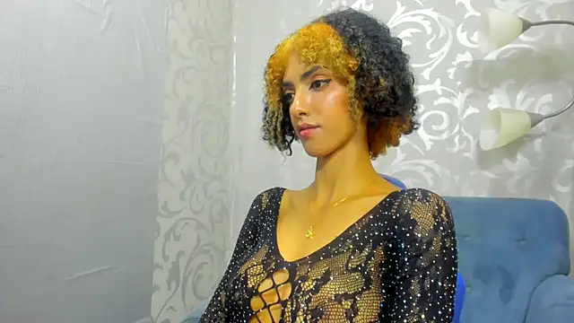 Queen Cuarxxo online show from 12/06/24, 02:24