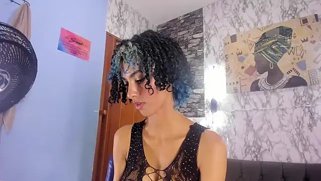 Queen Cuarxxo online show from 02/01/25, 03:08