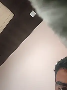 yourboy2000   online show from 01/18/26, 11:25