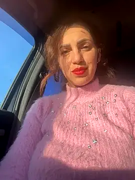 EmaSkyes online show from 11/22/25, 12:59