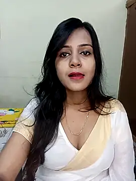 Snapshot of Miss-Riyasingh chatting on 12/21/25, 04:30 Miss-Riyasingh online show from 12/21/25, 04:30
