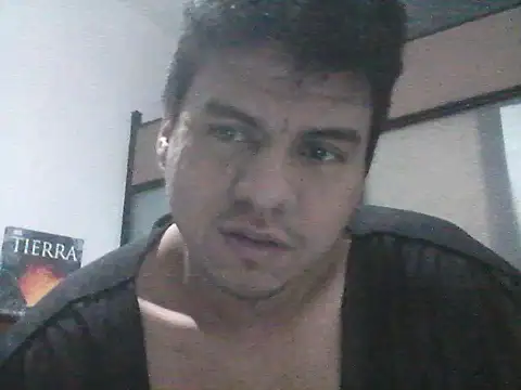 Snapshot of smalldiickxx chatting on 05/16/26, 03:36 smalldiickxx online show from 05/16/26, 03:36
