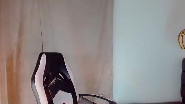 Oriana braom online show from 02/26/25, 06:15