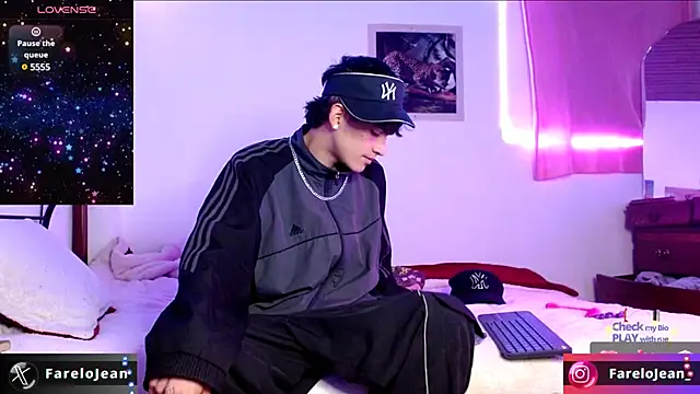 Snapshot of jeanfarelo chatting on 12/17/24, 07:29 jeanfarelo online show from 12/17/24, 07:29