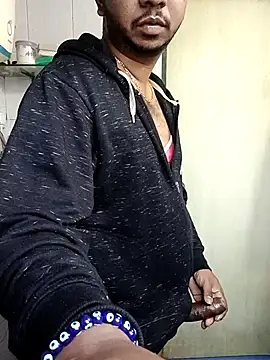 Mmm992170 online show from 11/22/25, 04:44